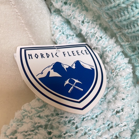 Nordic Fleece Stockholm Mint Popcorn Small Sweater - Picture 3 of 5